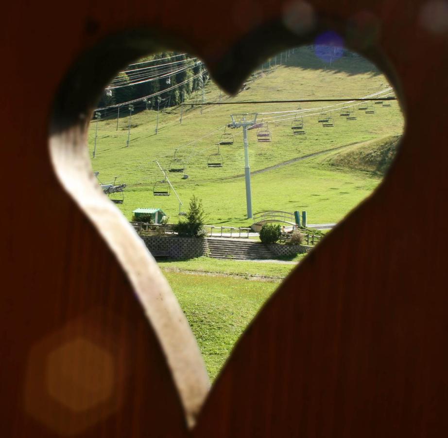 Simply Morzine - Chalet Carving Bagian luar foto